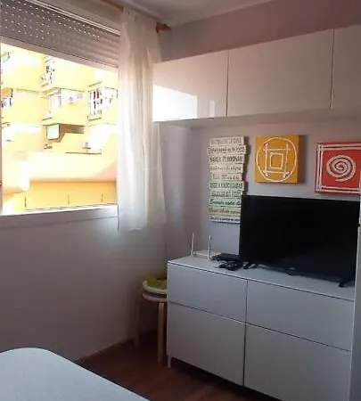 Estudio En Zona Petonal Y Cerca A La Playa