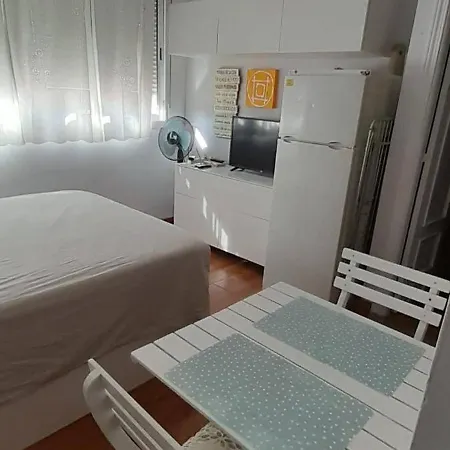 Estudio En Zona Petonal Y Cerca A La Playa 아파트