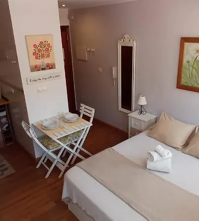 Estudio En Zona Petonal Y Cerca A La Playa Lägenhet *
