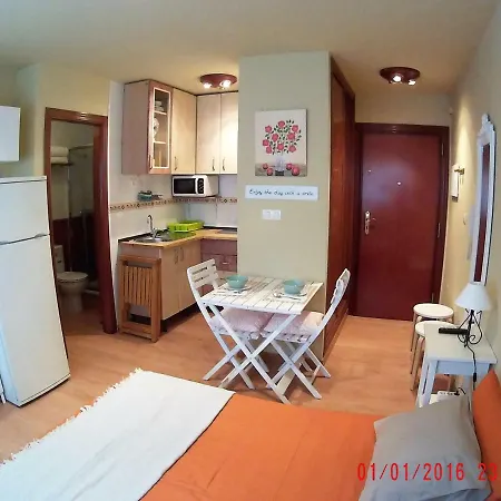 Estudio En Zona Petonal Y Cerca A La Playa