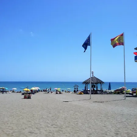 Estudio En Zona Petonal Y Cerca A La Playa شقة