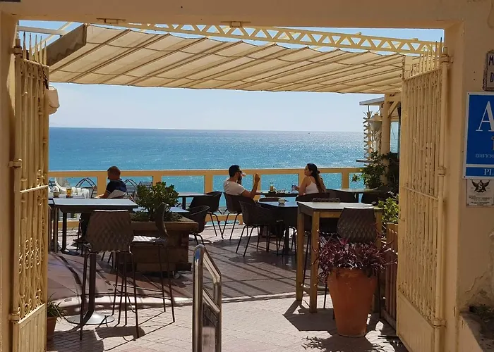 Estudio En Zona Petonal Y Cerca A La Playa